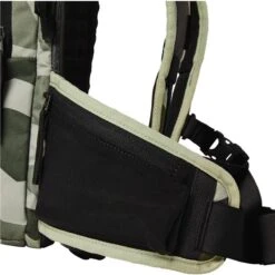 Fox Racing 10L Utility Camo Hydration Pack 11 Fox Racing 10L Utility Camo Hydration Pack -Fox Racing 260 28407 031 OS C